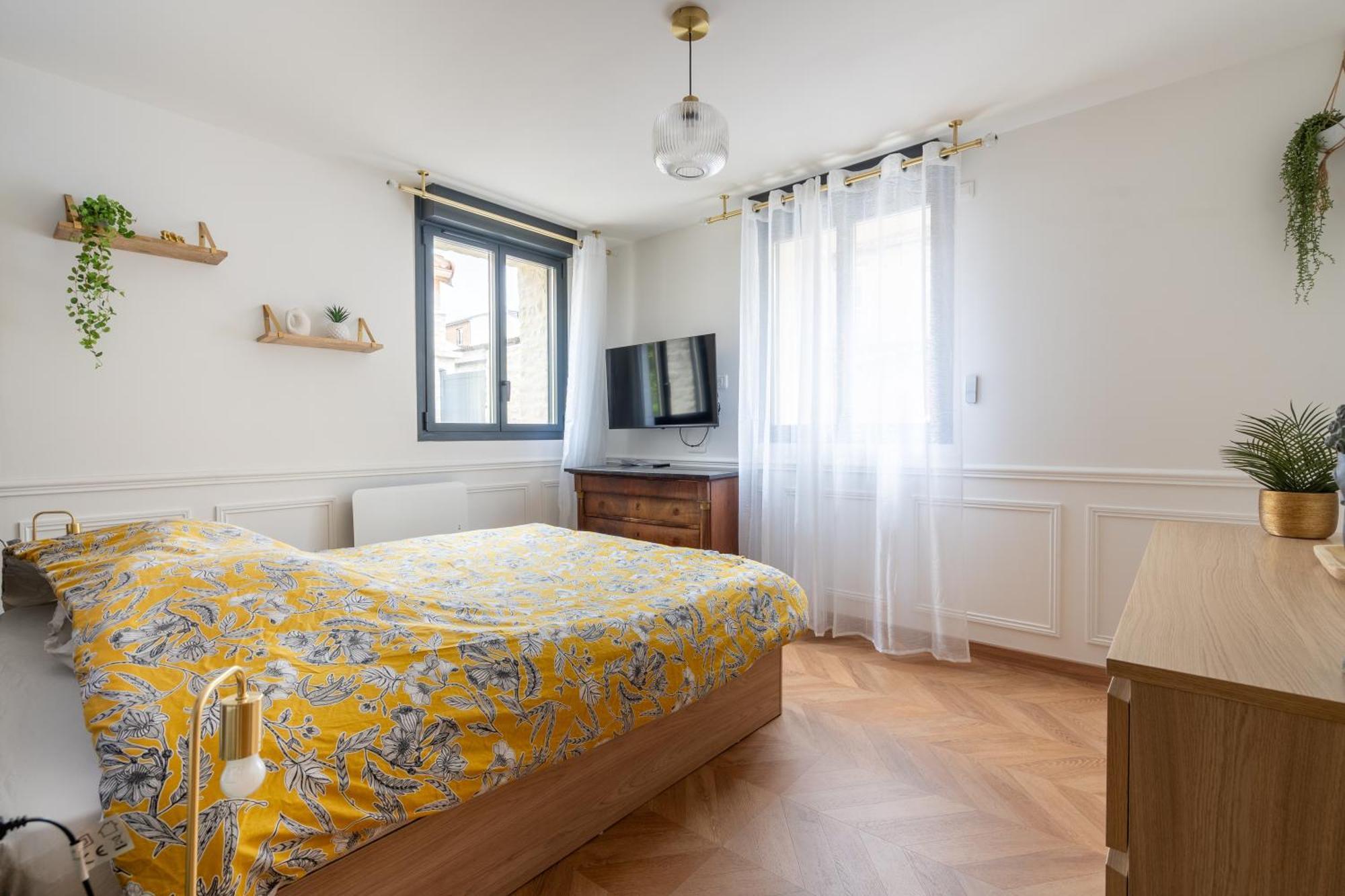 Charming House With A Hot Tub Saint-Ouen (Seine-Saint-Denis)